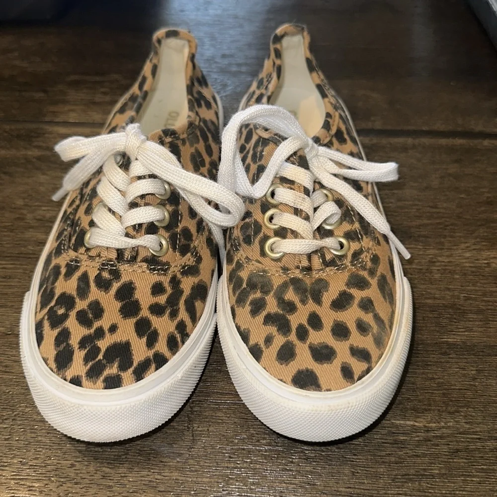 Girls Old Navy Leopard/Cheetah print sneakers‎ size 12